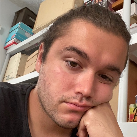 Meet your Posher, Richard - Picture 1 of 1